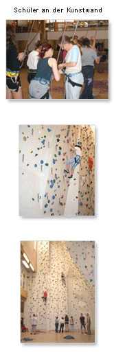 3 Bilder zu Schüler an der Kunstwand